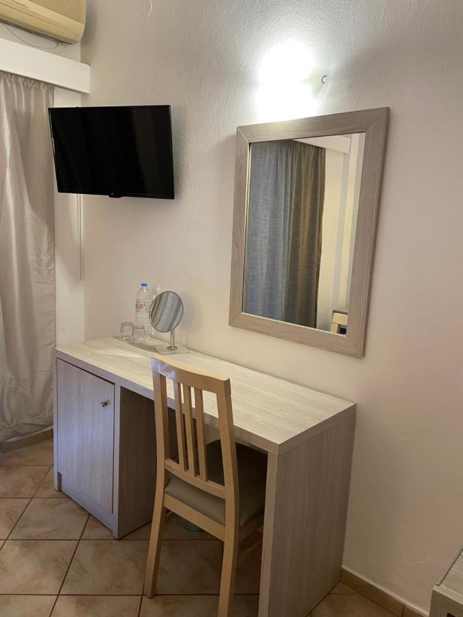 Aristea Hotel Элунда Экстерьер фото