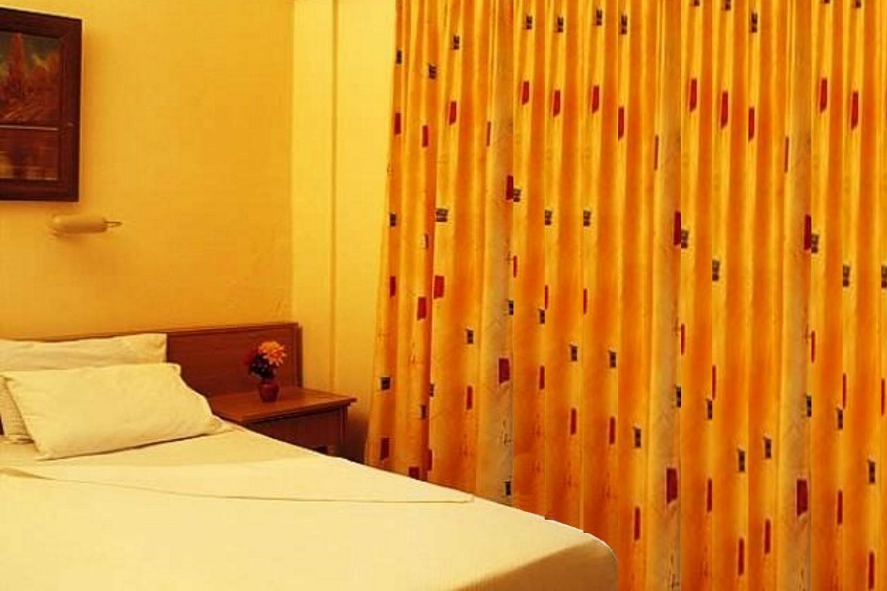 Aristea Hotel Элунда Экстерьер фото